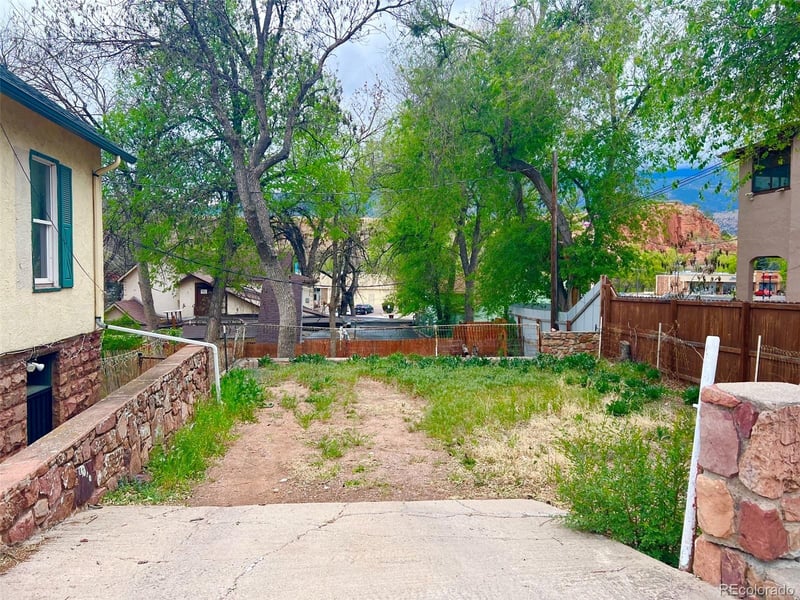 3137 Pikes Peak Ave, Colorado Springs, CO 80904