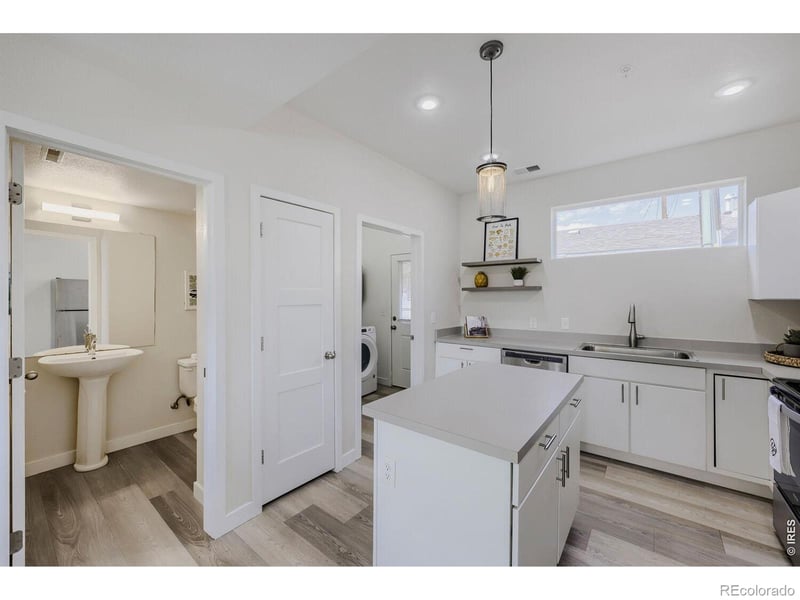 708 Martin St #B, Longmont, CO 80501
