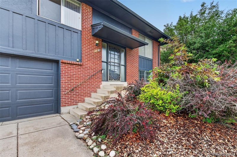 2189 Coors Cir, Lakewood, CO 80228