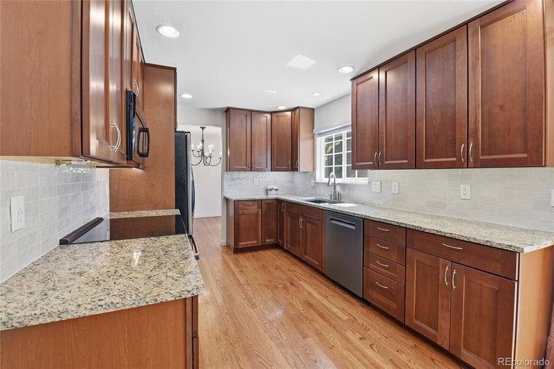 9776 Morraine Ave, Littleton, CO 80127