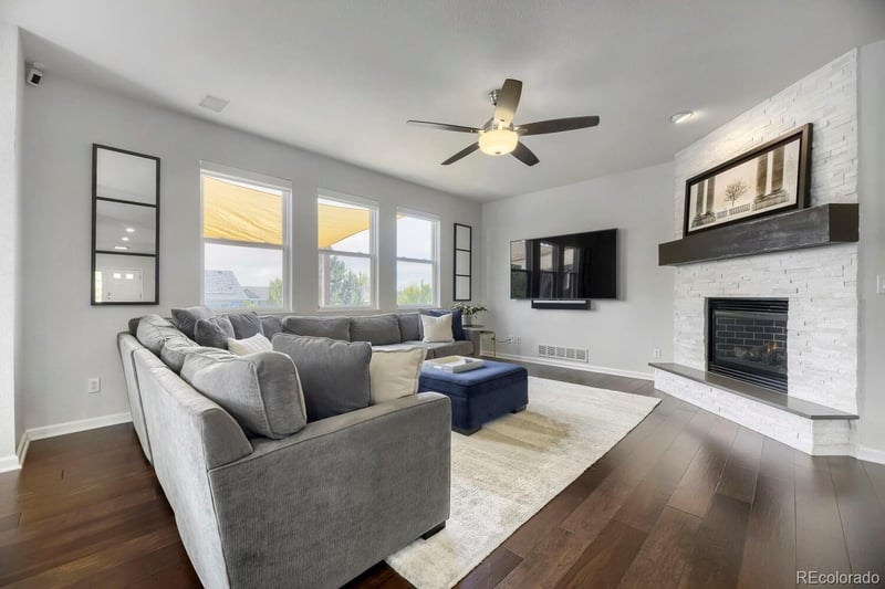 16845 Maplewood Dr, Aurora, CO 80016