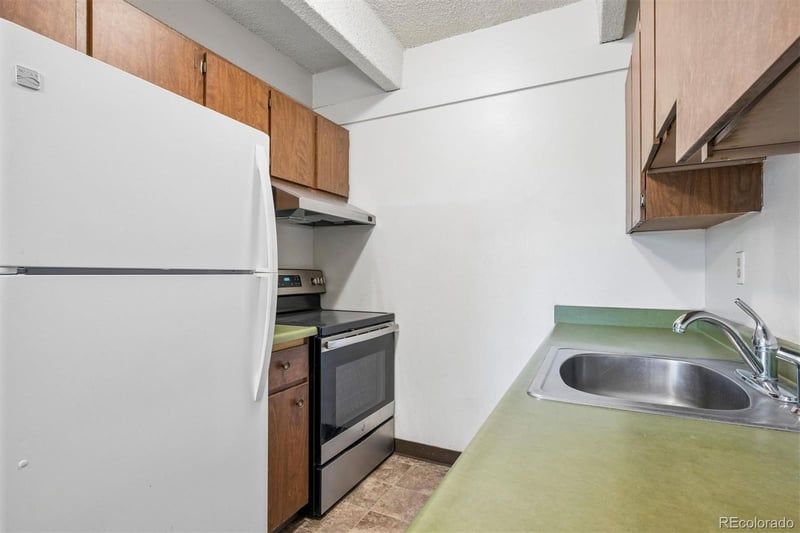 800 Belleview Ave #306, Englewood, CO 80110