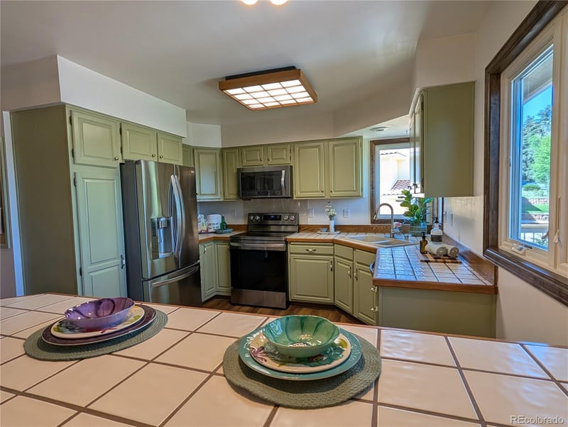 5180 Platinum Dr, Colorado Springs, CO 80918