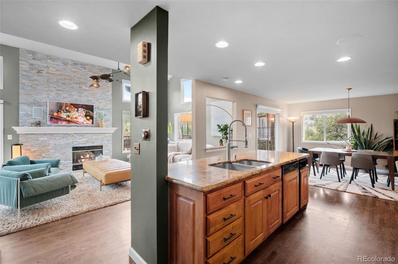 23716 Sunrose Ln, Golden, CO 80401
