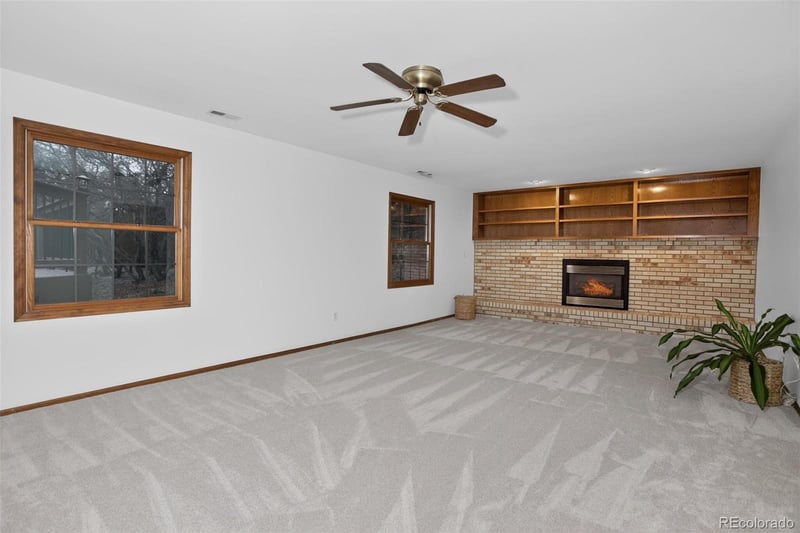 150 Palm Springs Dr, Colorado Springs, CO 80921