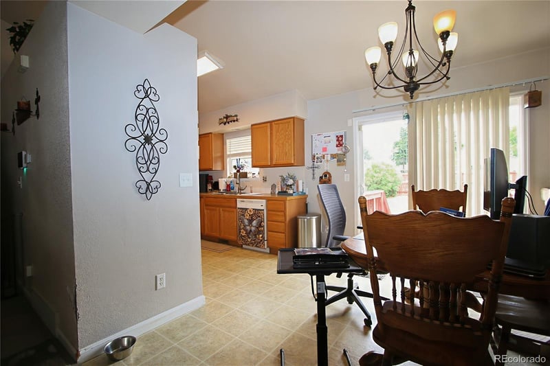3014 Mariners Landing Dr, Evans, CO 80620