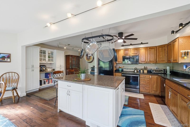 8350 E Princeton Ave, Denver, CO 80237