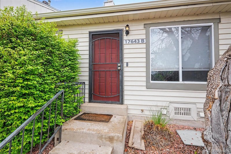 17643 Loyola Dr #B, Aurora, CO 80013