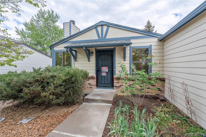 4790 Quintero Cir, Aurora, CO 80015