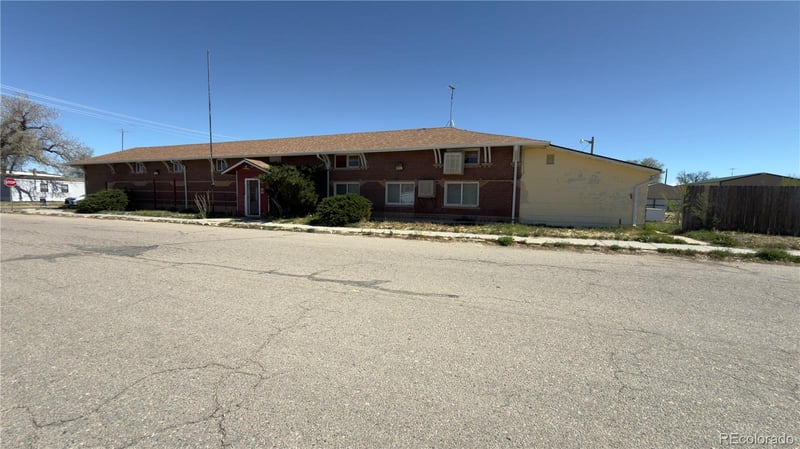 664 2nd Ave, Deer Trail, CO 80105