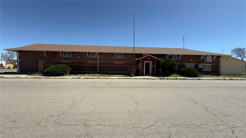 664 2nd Ave, Deer Trail, CO 80105