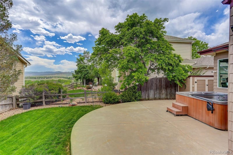9108 Vandeventor Dr, Littleton, CO 80128