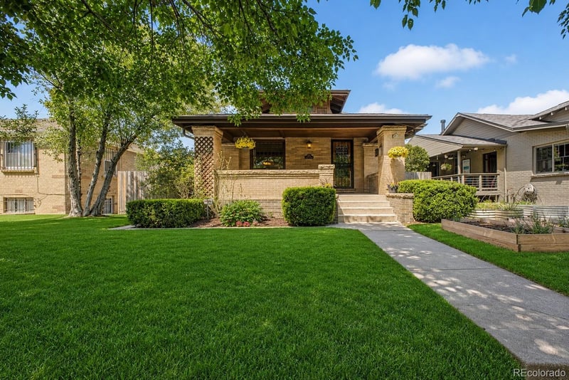 2671 Albion St, Denver, CO 80207