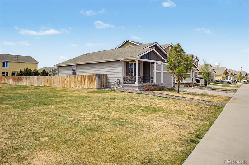 47386 Lily Ave, Bennett, CO 80102