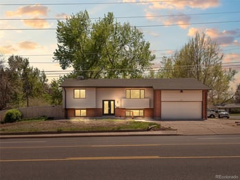 8640 W Jewell Ave, Lakewood, CO 80232