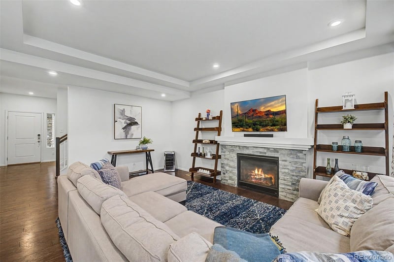 36 Newcastle Way, Aurora, CO 80018