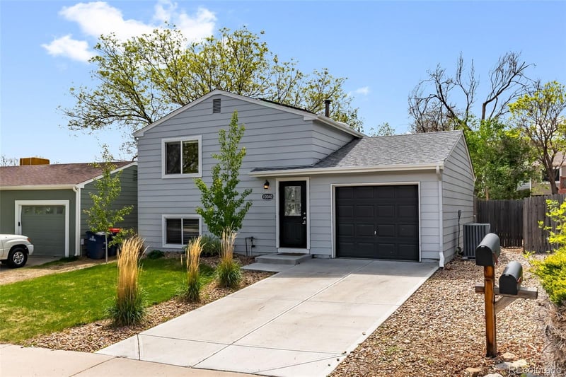 10040 Holland Ct, Broomfield, CO 80021