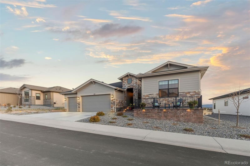 125 Scrubjay Ln, Castle Rock, CO 80104