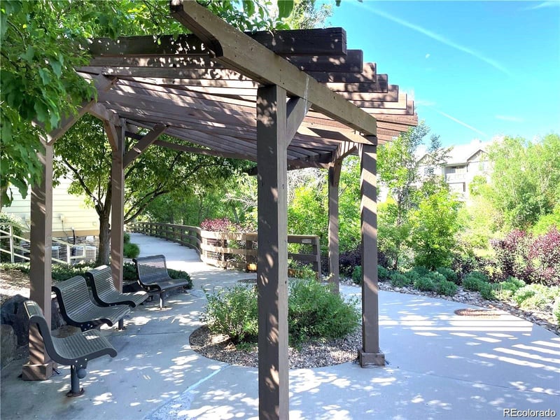 10457 Hampden Ave #203, Lakewood, CO 80227