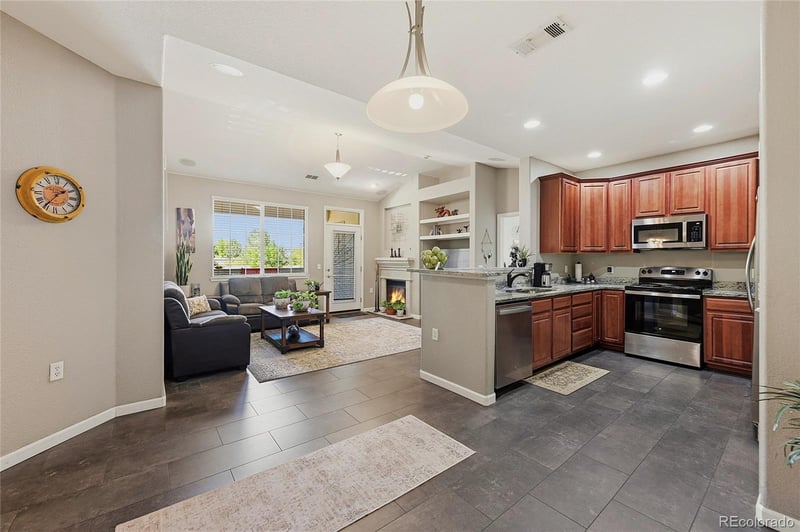 10457 W Hampden Ave #203, Lakewood, CO 80227