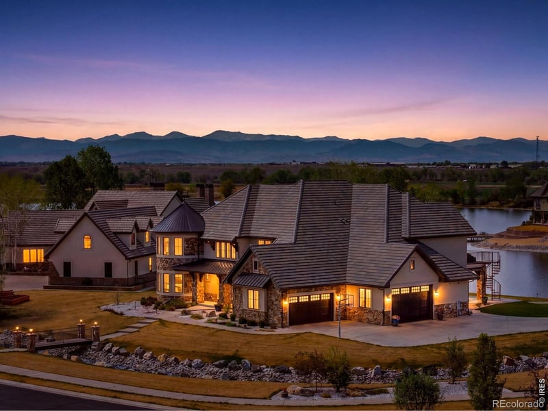 9837 Shoreline Dr, Longmont, CO 80504