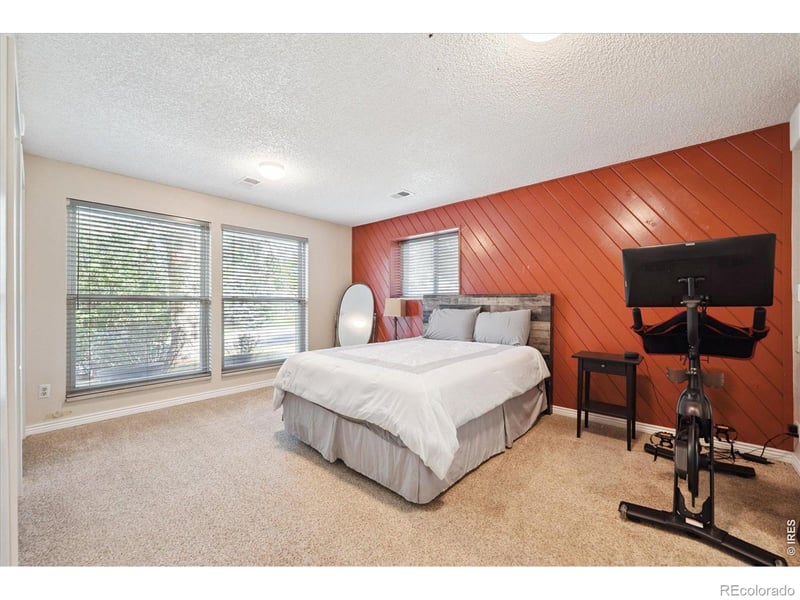 2276 Dayton St, Denver, CO 80231