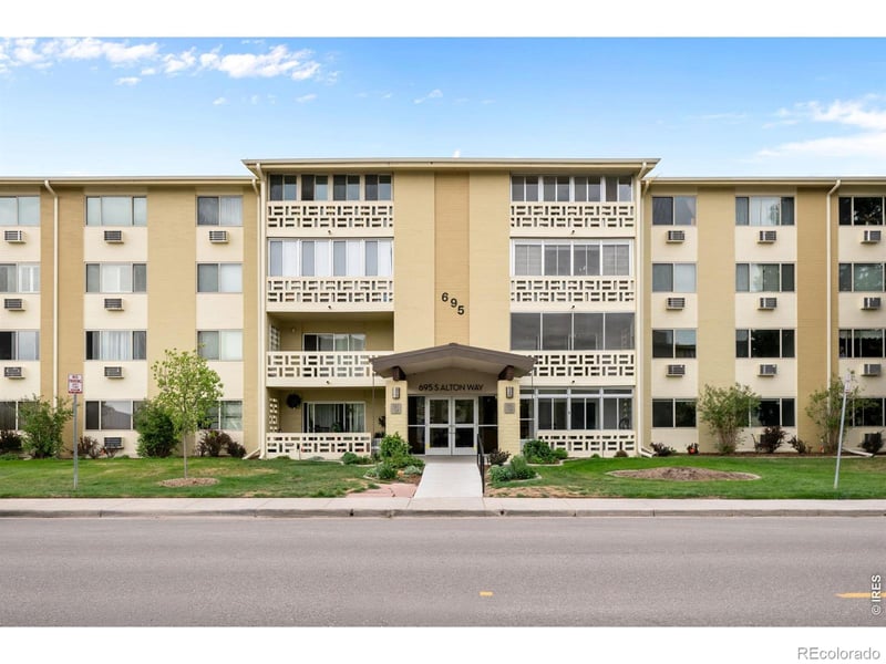 695 Alton Way #6D, Denver, CO 80247