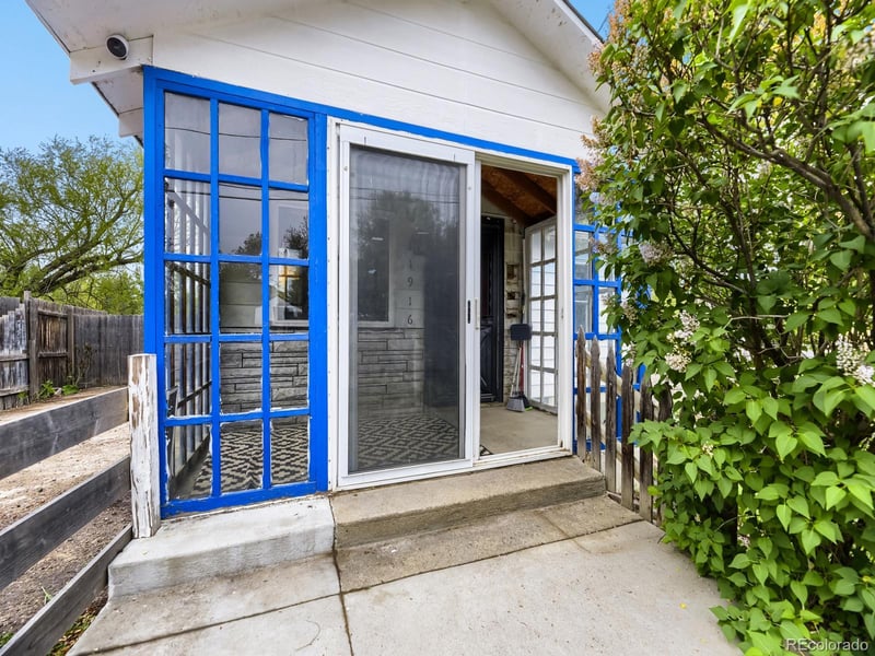 11916 W 13th Ave, Lakewood, CO 80401