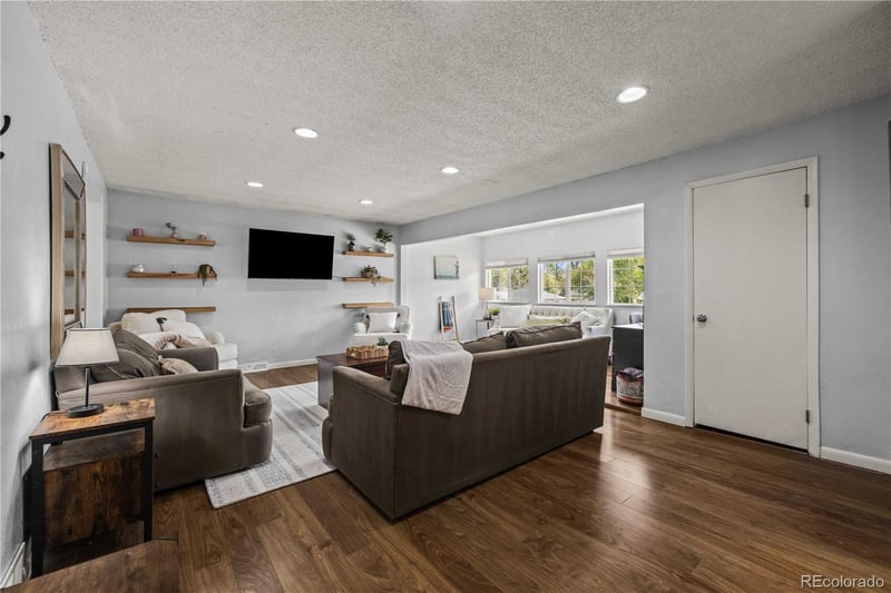 2951 Downing St, Englewood, CO 80113