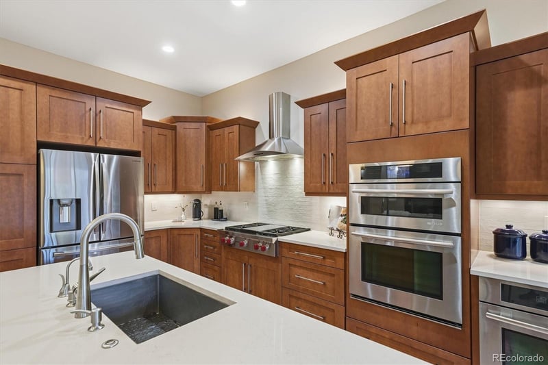 5980 Race Ct, Centennial, CO 80121