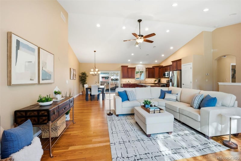1175 S Balsam St, Lakewood, CO 80232