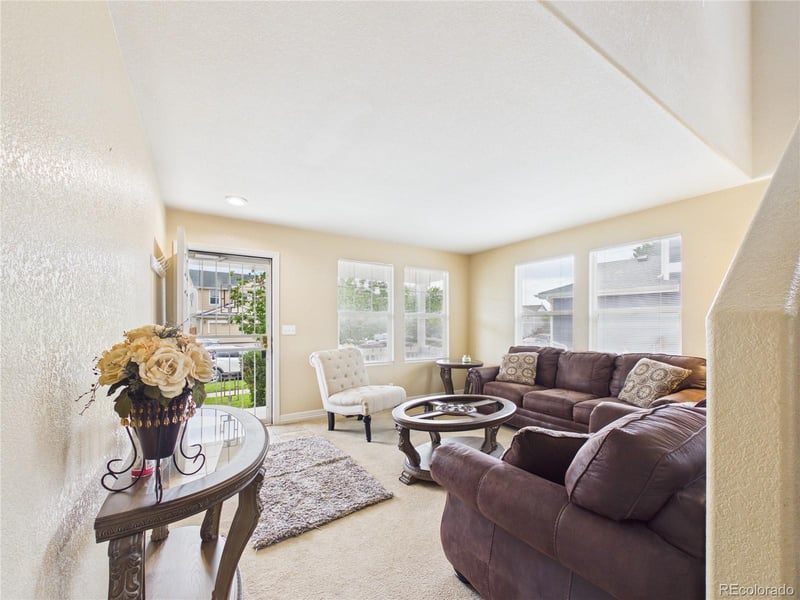 5560 Lewiston St, Denver, CO 80239