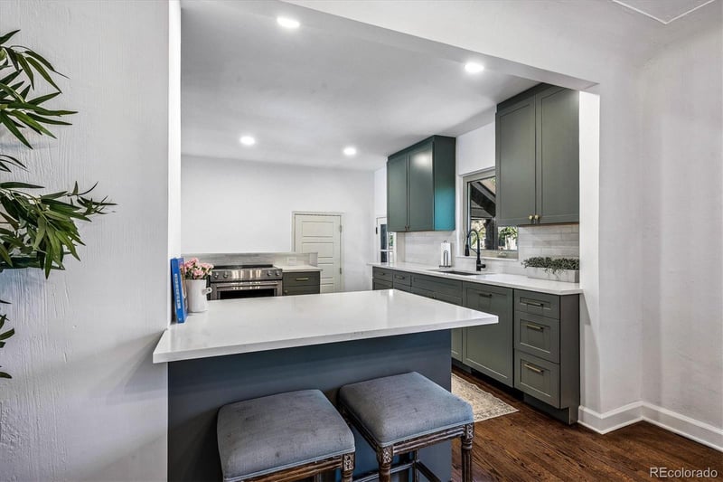 1585 Krameria St, Denver, CO 80220