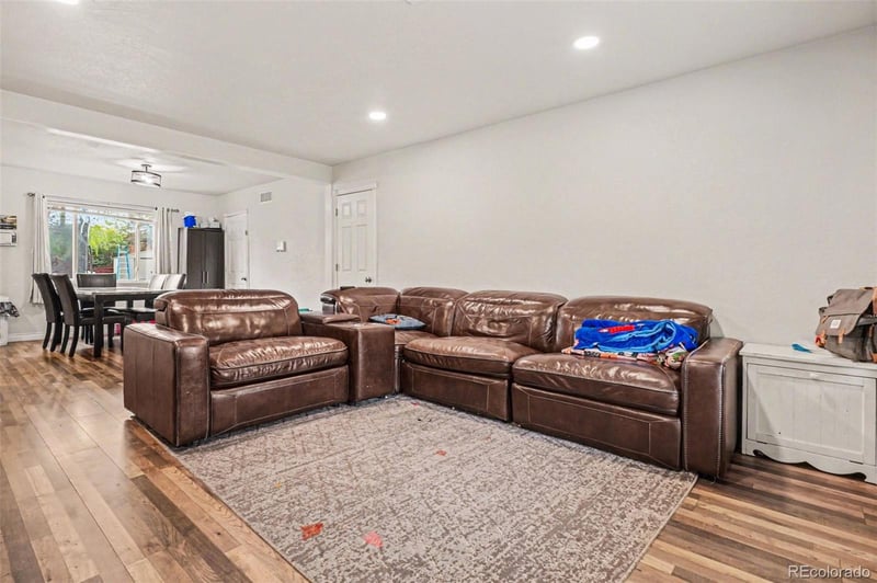 873 Troy St, Aurora, CO 80011