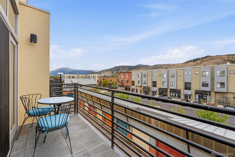 4555 13th St #2F, Boulder, CO 80304