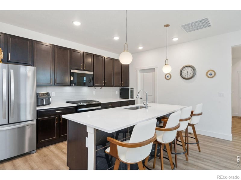 5063 Mckinnon Ct, Timnath, CO 80547