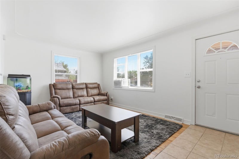 1257 Macon , Aurora, CO 80010