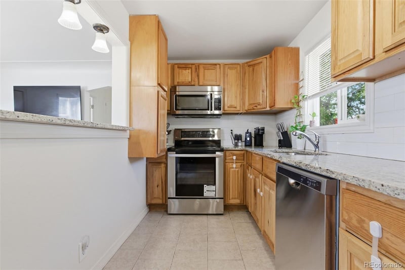 1257 Macon , Aurora, CO 80010