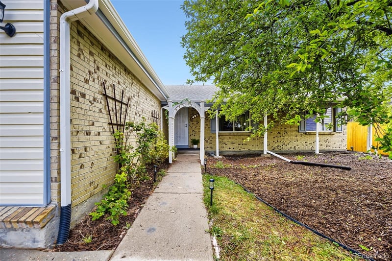 14990 Tufts Pl, Aurora, CO 80015