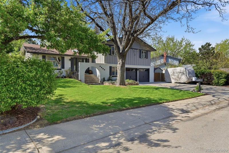 8390 W Harvard Dr, Lakewood, CO 80227