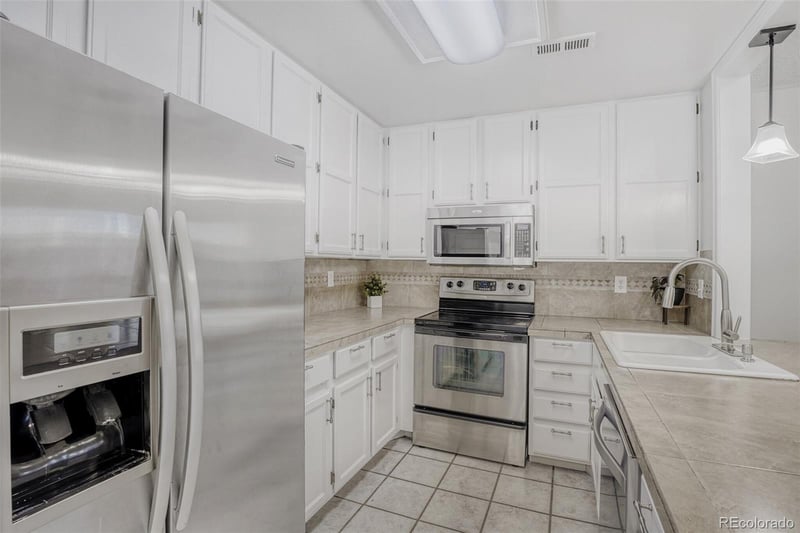 12404 Tennessee Cir #F, Aurora, CO 80012
