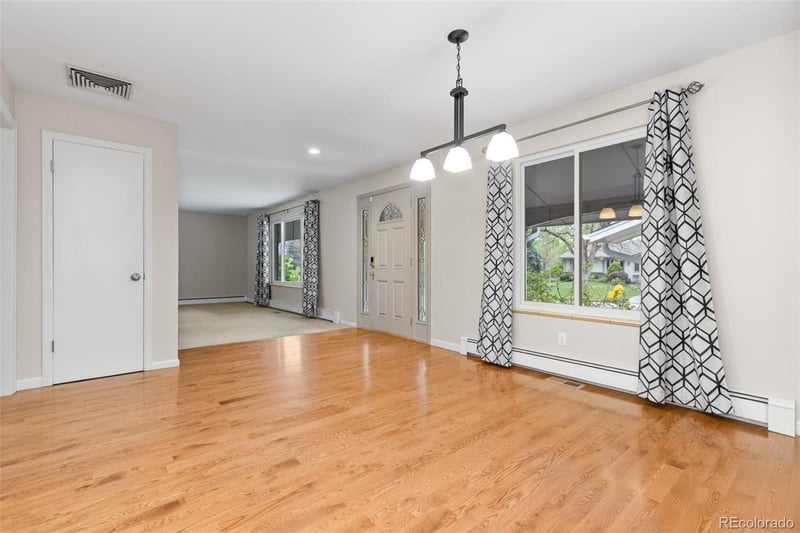 2622 Brentwood Ct, Lakewood, CO 80227