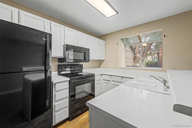 17365 Rice Cir #B, Aurora, CO 80015