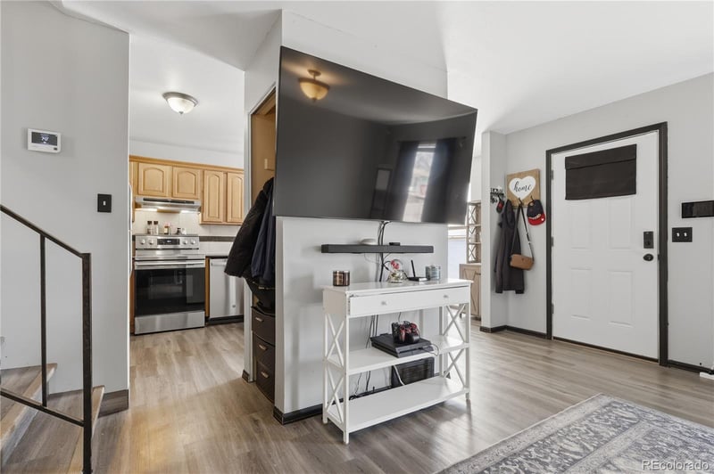 1651 Killarney St, Aurora, CO 80011