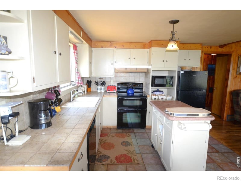 1251 Giant Track Rd, Estes Park, CO 80517