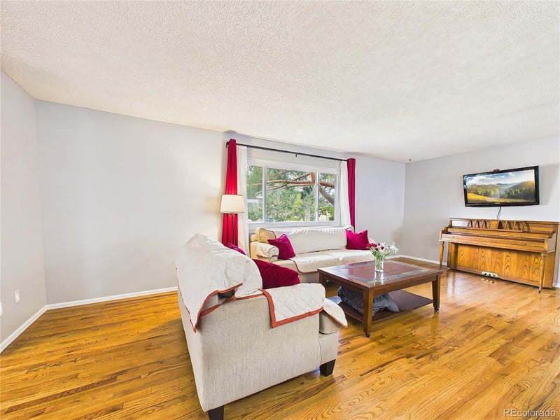 6417 Dewsbury Dr, Colorado Springs, CO 80918