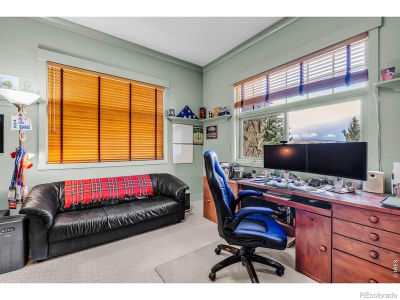 4080 Greens Pl, Longmont, CO 80503
