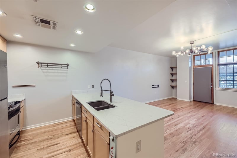275 Harrison St #107, Denver, CO 80209