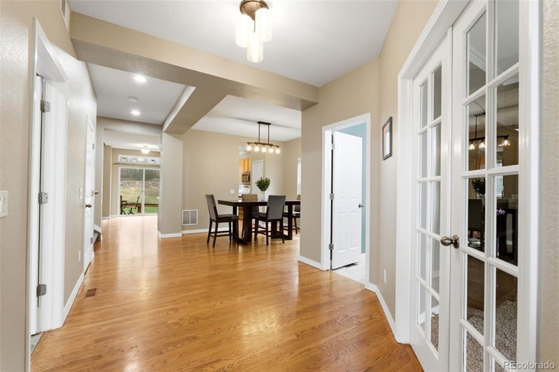 25295 Park Crescent Dr, Aurora, CO 80016