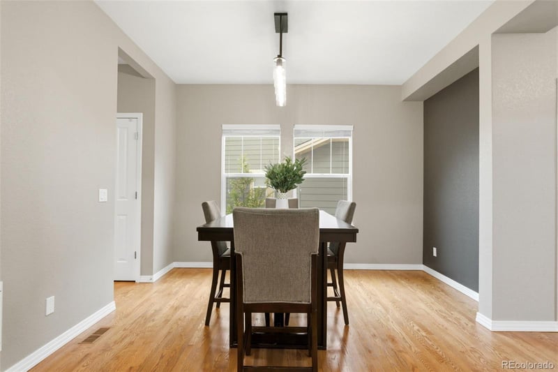 25295 Park Crescent Dr, Aurora, CO 80016